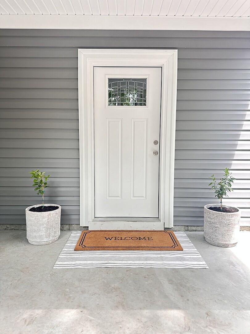 Arrived in tact &amp; beautiful!